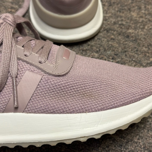 Women’s size 9 adidas sneakers! Purple 💜 - Picture 5 of 6